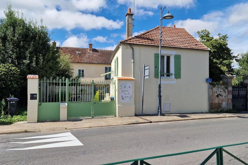 Maison 15 Minutes De Le Refuge Des Contes * Mareuil-les-Meaux