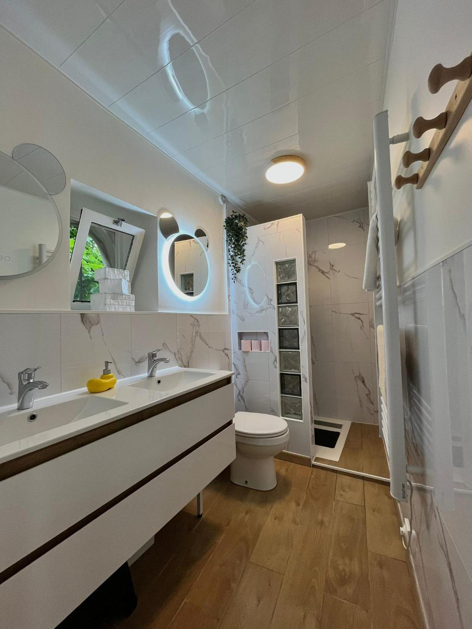 Maison 15 Minutes De Le Refuge Des Contes Holiday home *